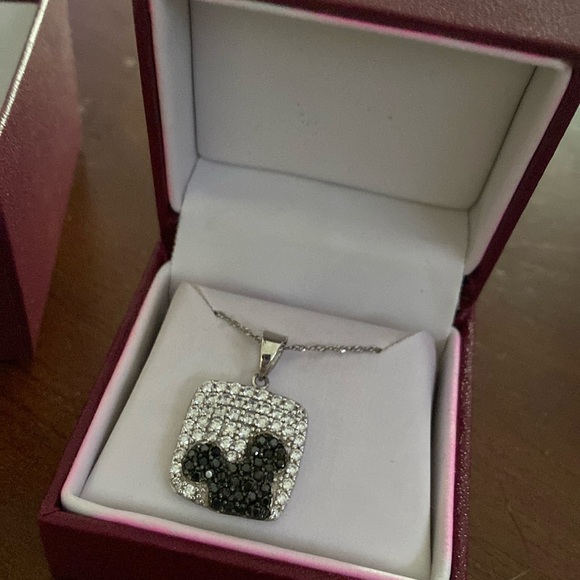 Jewelry - Silver Mickey ear necklace